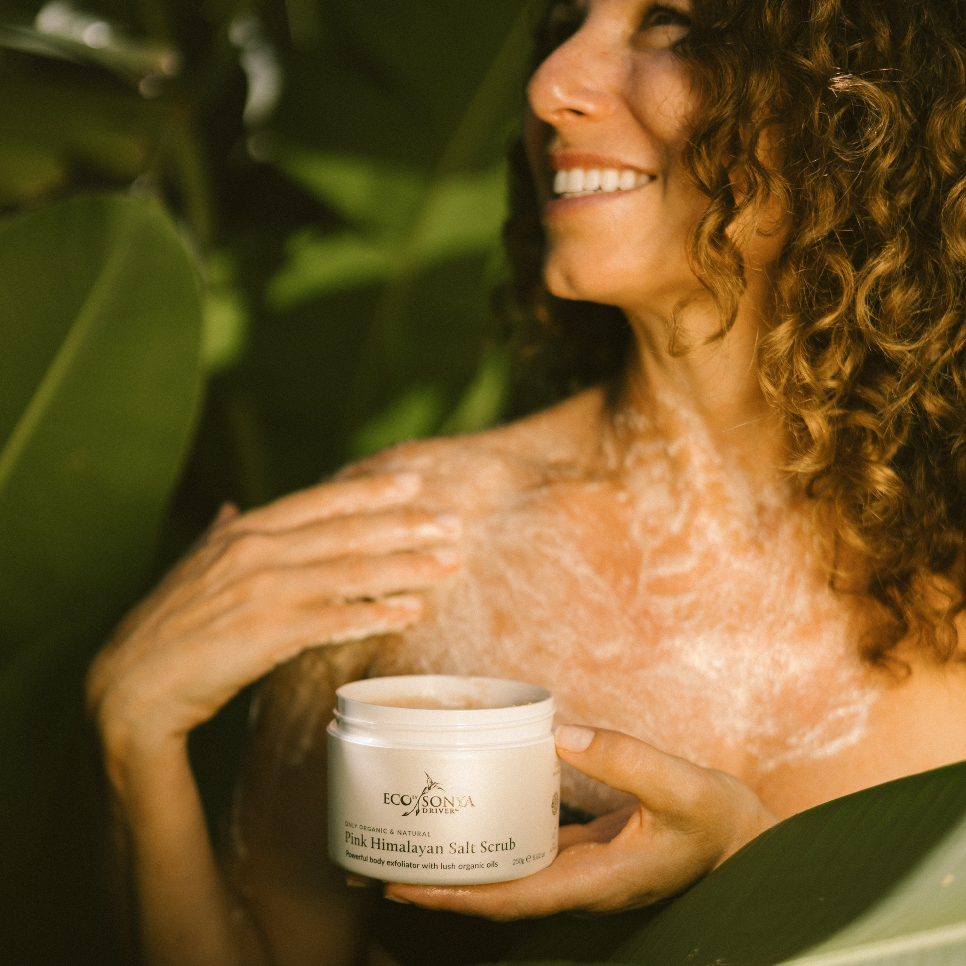 Eco by Sonya Driver Pink Himalayan Salt Scrub 250gr 03