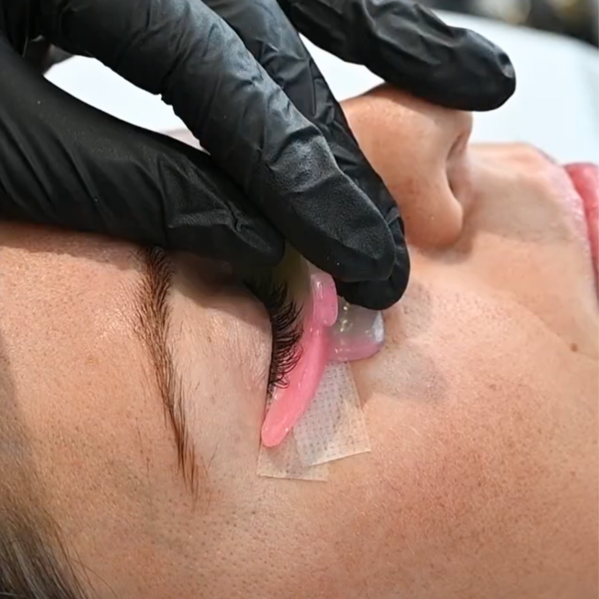 Yumi Lashes silicone pads for lash lift treatment, showing reusable, curved lash lift pads designed for professional lash styling.