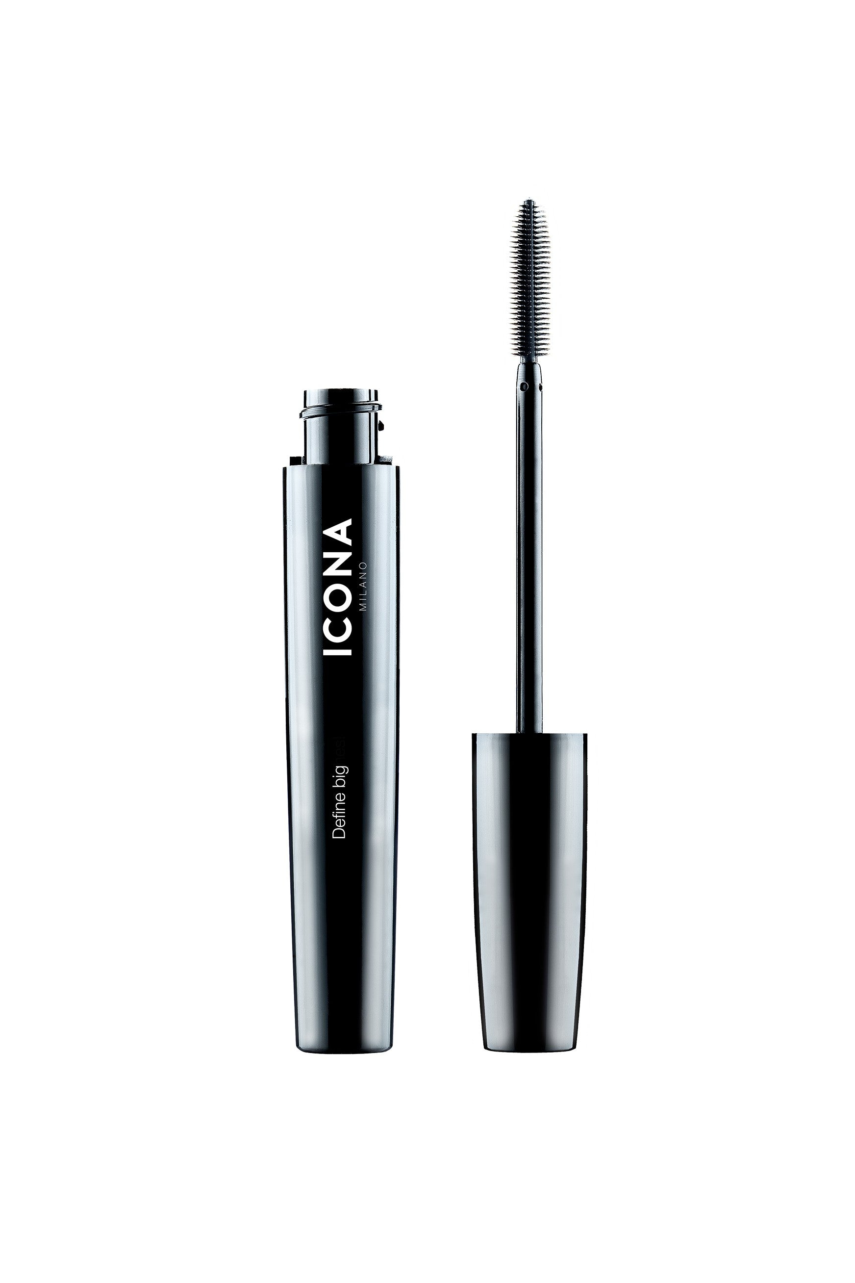 Icona Milano Define Big High Definition Mascara applied on eyelashes, showcasing volumizing and lengthening makeup effect.